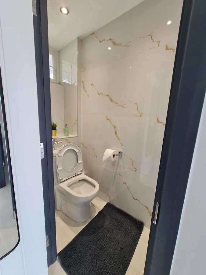 Luxury Apartment Limehouse London